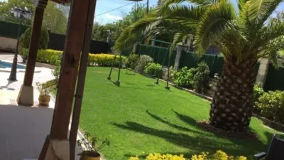 Chalet for sale in Maruri, 3-storey property with 5 bedrooms, kitchen, living room and 4 bathrooms. Garage for 4 cars, txoko, terrace and pool. Includes garden area. The chalet features internal elevator access. Many improvements made. Must be seen. photo 2