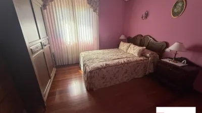 Chalet for sale in Maruri, 3-storey property with 5 bedrooms, kitchen, living room and 4 bathrooms. Garage for 4 cars, txoko, terrace and pool. Includes garden area. The chalet features internal elevator access. Many improvements made. Must be seen. photo 40