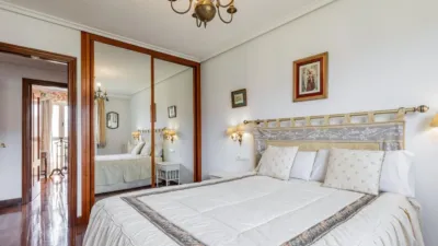 Piso en venta en Calle Embajador P. de Aristegui Kalea, Anaka-San Miguel-El Pinar (Irun) de 540.000 €