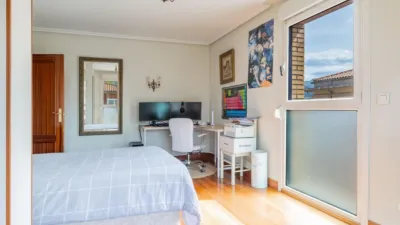 Piso en venta en Calle Embajador P. de Aristegui Kalea, Anaka-San Miguel-El Pinar (Irun) de 540.000 €
