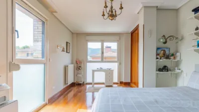 Piso en venta en Calle Embajador P. de Aristegui Kalea, Anaka-San Miguel-El Pinar (Irun) de 540.000 €