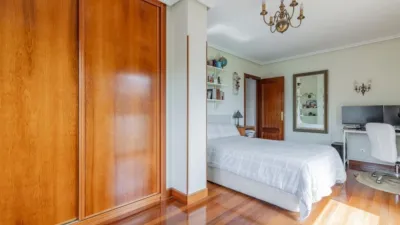 Piso en venta en Calle Embajador P. de Aristegui Kalea, Anaka-San Miguel-El Pinar (Irun) de 540.000 €