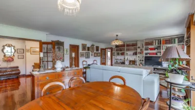 Piso en venta en Calle Embajador P. de Aristegui Kalea, Anaka-San Miguel-El Pinar (Irun) de 540.000 €