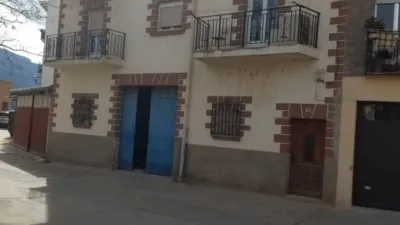 Casa adosada en venta en Ribaflecha, Ribaflecha (Ribafrecha) de 80.000 €