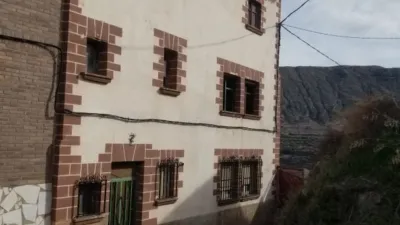 Casa adosada en venta en Ribaflecha, Ribaflecha (Ribafrecha) de 80.000 €