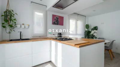 Piso en venta en Berabera Pasealekua, cerca de Goiiko Galtzada Berri Kalea, Aiete-Miramon (San Sebastián - Donostia) de 775.000 €