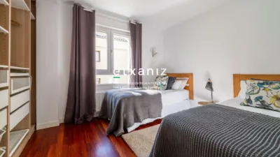 Piso en venta en Berabera Pasealekua, cerca de Goiiko Galtzada Berri Kalea, Aiete-Miramon (San Sebastián - Donostia) de 775.000 €