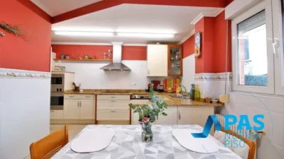Casa pareada en venta en Calle del Bosque, Muriedas (Camargo) de 350.000 €