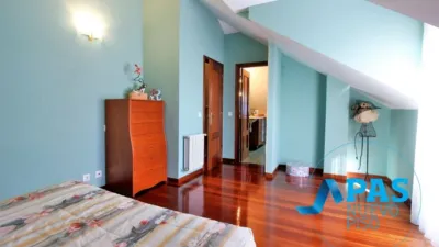 Casa pareada en venta en Calle del Bosque, Muriedas (Camargo) de 350.000 €
