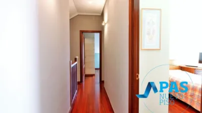 Casa pareada en venta en Calle del Bosque, Muriedas (Camargo) de 350.000 €