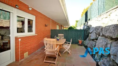 Casa pareada en venta en Calle del Bosque, Muriedas (Camargo) de 350.000 €