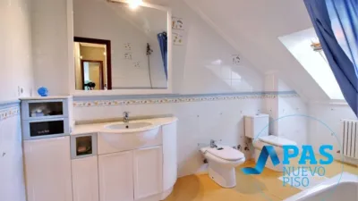 Casa pareada en venta en Calle del Bosque, Muriedas (Camargo) de 350.000 €