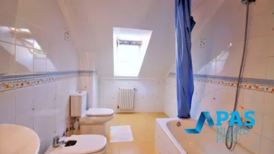Casa pareada en venta en Calle del Bosque, Muriedas (Camargo) de 350.000 €