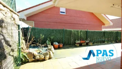Casa pareada en venta en Calle del Bosque, Muriedas (Camargo) de 350.000 €