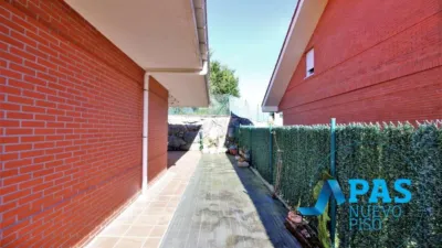 Casa pareada en venta en Calle del Bosque, Muriedas (Camargo) de 350.000 €