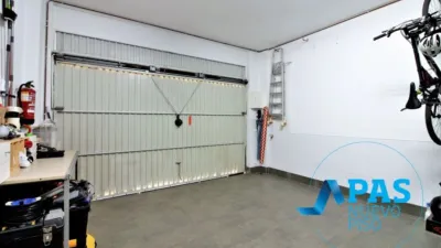 Casa pareada en venta en Calle del Bosque, Muriedas (Camargo) de 350.000 €