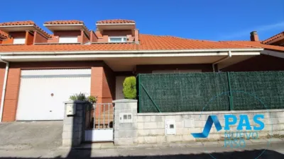 Casa pareada en venta en Calle del Bosque, Muriedas (Camargo) de 350.000 €