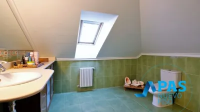 Casa pareada en venta en Calle del Bosque, Muriedas (Camargo) de 350.000 €