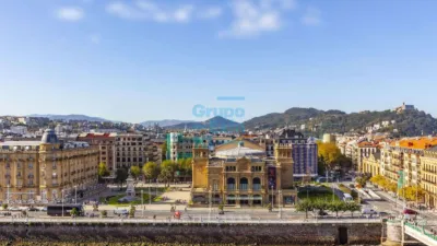 Piso en alquiler en Zurriola, Gros (San Sebastián - Donostia) de 1.200 €<span>/mes</span>