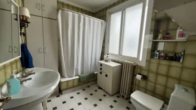 Apartment on Calle de Isabel II photo 14