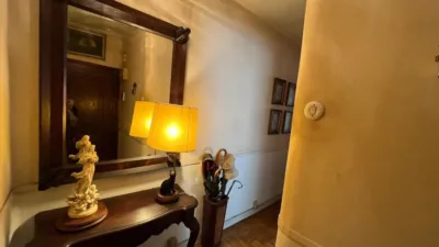 Apartment on Calle de Isabel II photo 2