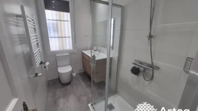 Piso en venta en Calle de Juan de Garay, Zabala (Distrito Ibaiondo. Bilbao) de 264.400 €