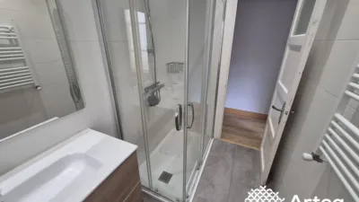 Piso en venta en Calle de Juan de Garay, Zabala (Distrito Ibaiondo. Bilbao) de 264.400 €