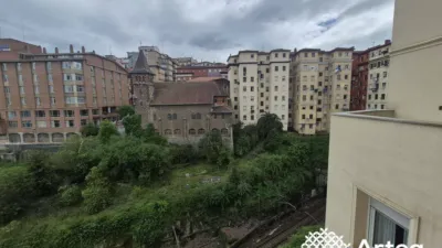 Piso en venta en Calle de Juan de Garay, Zabala (Distrito Ibaiondo. Bilbao) de 264.400 €