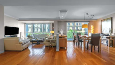 Piso en venta en Avenida-Boulevard, Centro (San Sebastián - Donostia) de 1.795.000 €