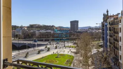 Piso en alquiler en Centro, Centro (San Sebastián - Donostia) de 2.650 €<span>/mes</span>