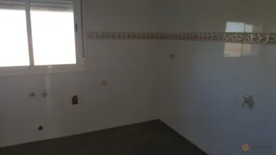 Casa adosada en venta en Avenida de Zaragoza, 111, cerca de Calle Estación, La Zaida de 95.000 €