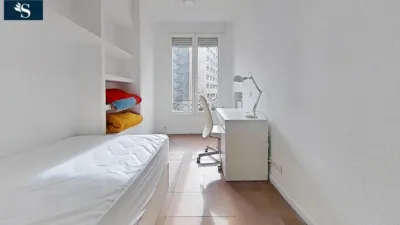 Habitación en alquiler en Avenida de la Reina Victoria, cerca de Calle de Juan Montalvo, Ciudad Universitaria (Distrito Moncloa-Aravaca. Madrid Capital) de 600 €<span>/mes</span>