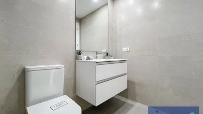 Flat on Carrer Joaquim Gonzàlez I Caturla, No. 13 photo 27