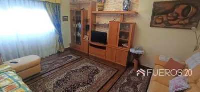 Chalet en venta en Pomar, Pomar (Medina de Pomar) de 250.000 €