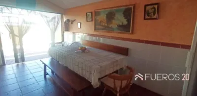 Chalet en venta en Pomar, Pomar (Medina de Pomar) de 250.000 €
