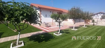 Chalet en venta en Pomar, Pomar (Medina de Pomar) de 250.000 €