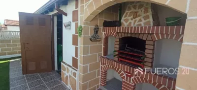Chalet en venta en Pomar, Pomar (Medina de Pomar) de 250.000 €