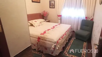 Chalet en venta en Pomar, Pomar (Medina de Pomar) de 250.000 €