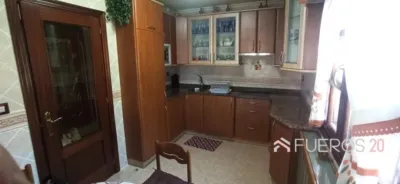 Chalet en venta en Pomar, Pomar (Medina de Pomar) de 250.000 €
