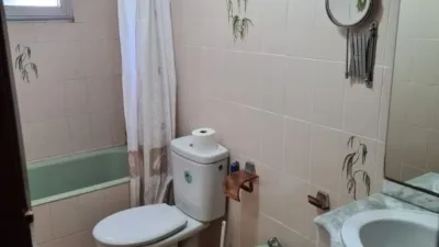 Casa en venta en Calle Calle Agustina Tella, Número 4, Velilla de Ebro de 58.000 €