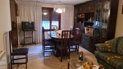 Casa en venta en Calle Calle Agustina Tella, Número 4, Velilla de Ebro de 58.000 €