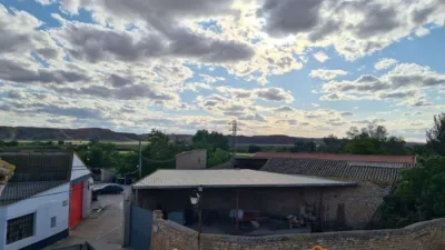 Casa en venta en Calle Calle Agustina Tella, Número 4, Velilla de Ebro de 58.000 €