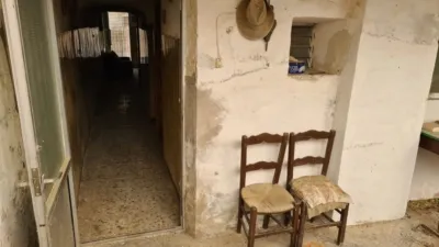 Casa en venta en Calle Constitución, 3, Velilla de Ebro de 35.000 €