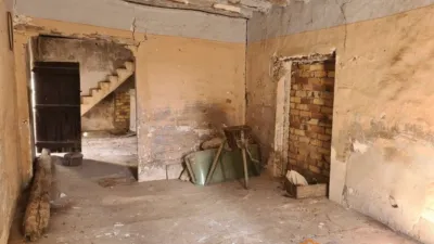 Casa en venta en Calle Constitución, 3, Velilla de Ebro de 35.000 €