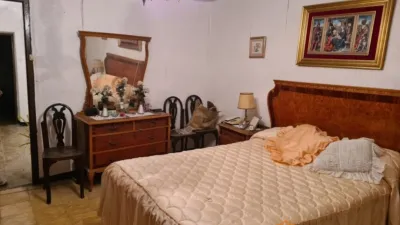 Casa en venta en Calle Constitución, 3, Velilla de Ebro de 35.000 €