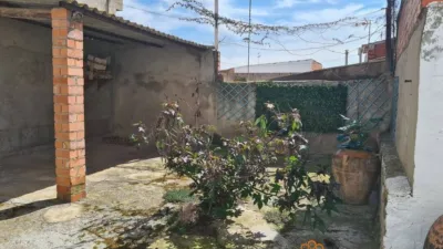 Casa en venta en Calle Calle Manqueta, Sástago de 33.000 €