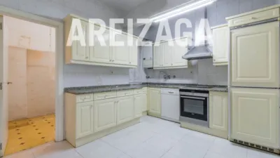 Apartment in Corner Unit, For Sale photo 27