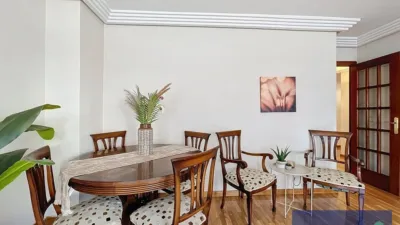 Piso en venta en Avenida del General Marvá, 35 - Más