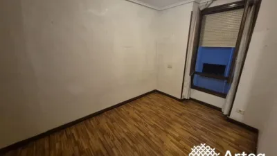 Apartment on Gregorio Uzquiano Street photo 10