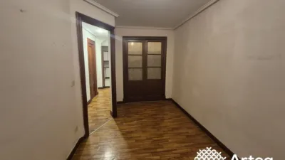 Apartment on Gregorio Uzquiano Street photo 9